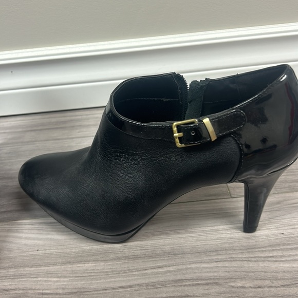 High heel shooties - Picture 3 of 5